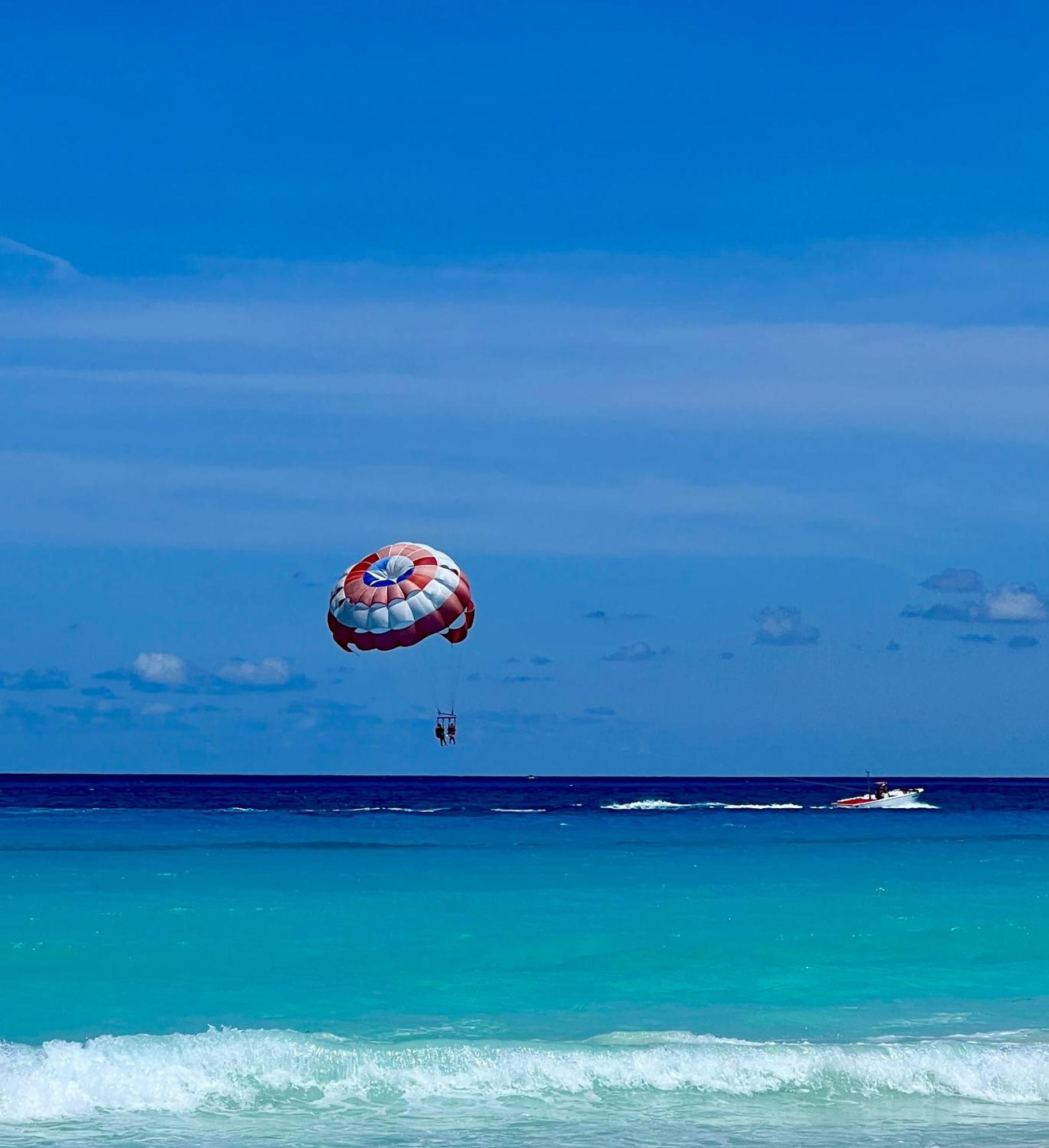 Beachside Apartments Cancun Exterior photo