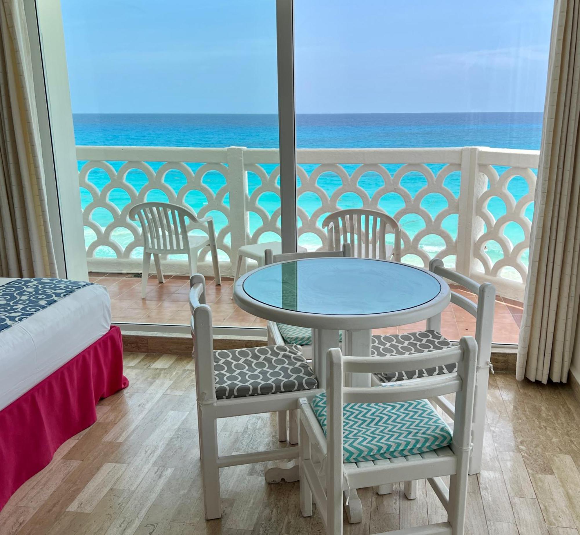 Beachside Apartments Cancun Exterior photo