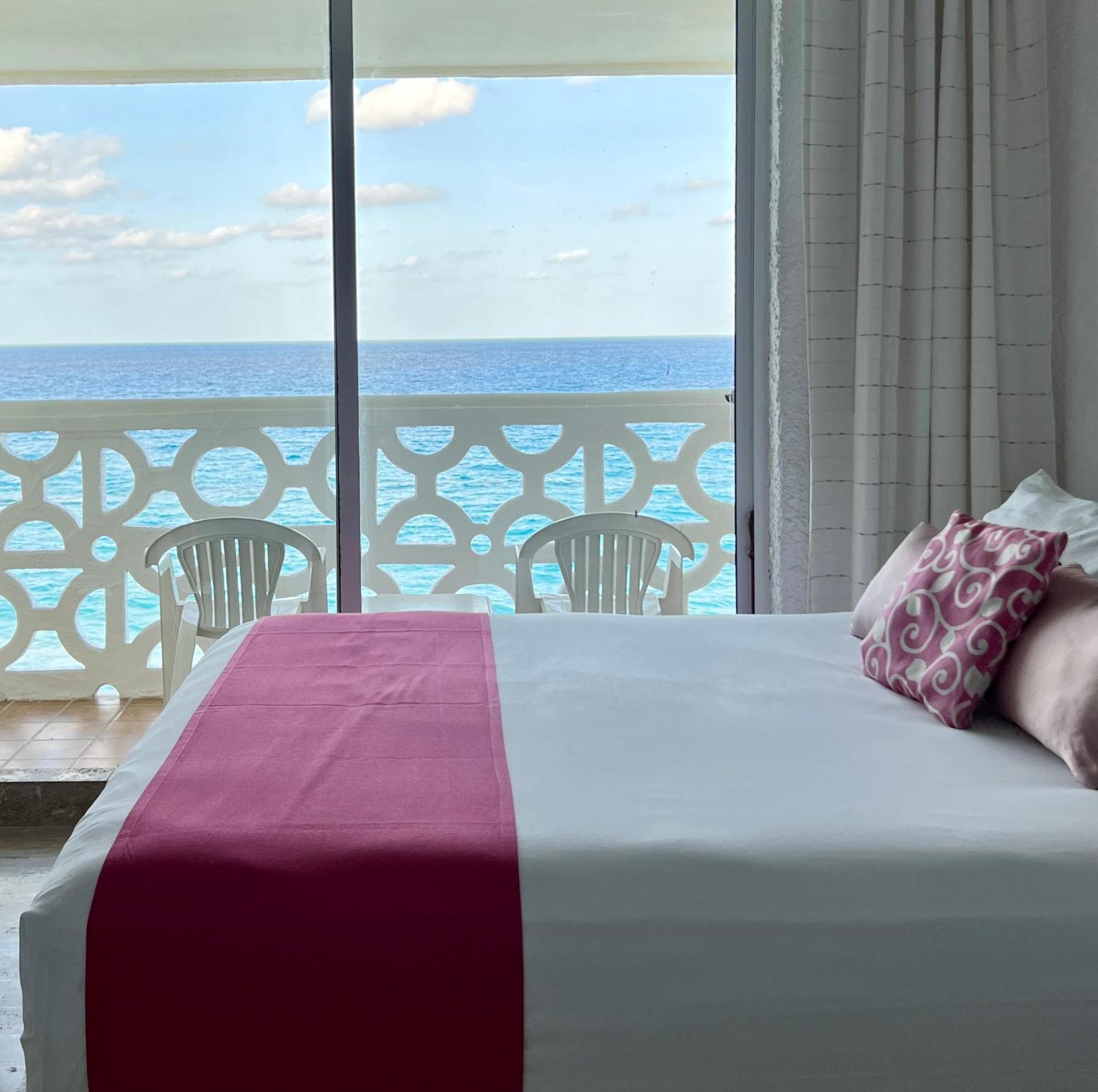 Beachside Apartments Cancun Exterior photo