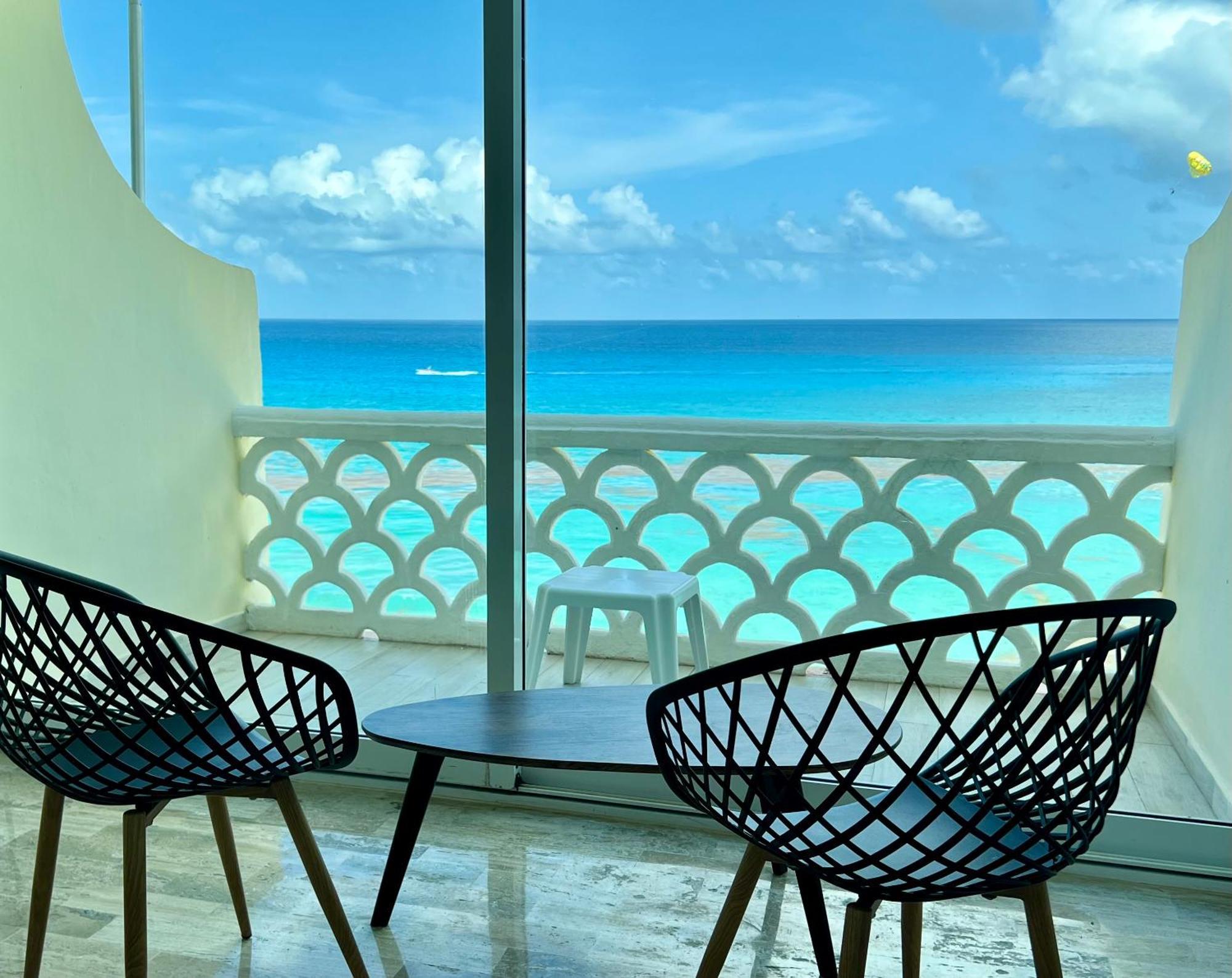 Beachside Apartments Cancun Exterior photo