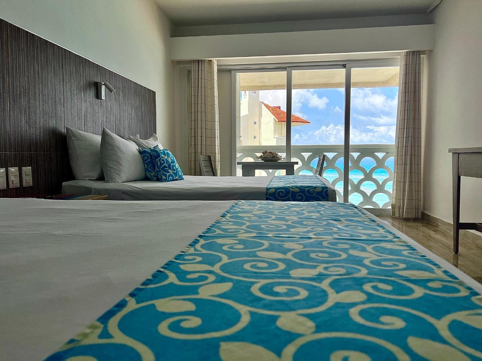 Beachside Apartments Cancun Exterior photo