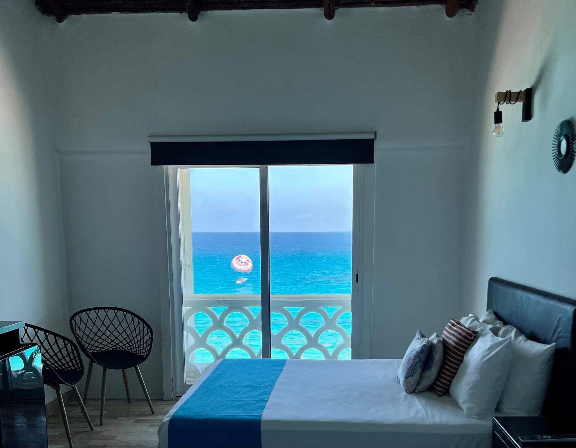Beachside Apartments Cancun Exterior photo